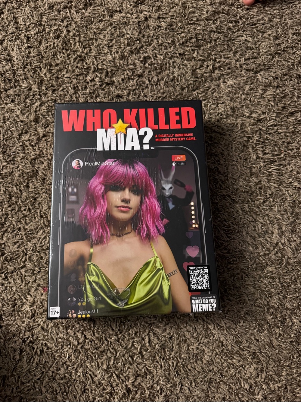 Who Killed Mia? Game - Pink Hair, Green Outfit